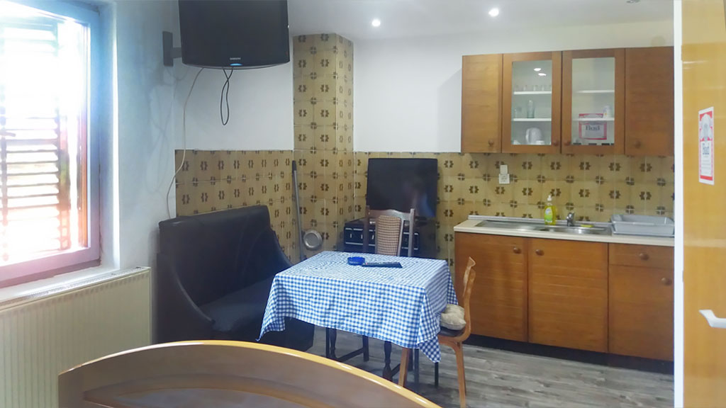 Apartman Hram - Tpezarija, TV